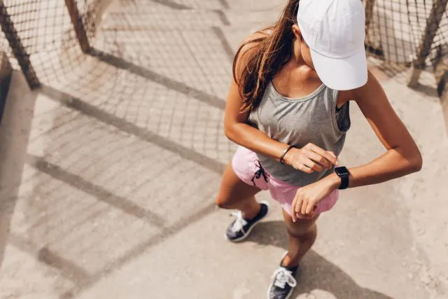 5 damskich zegarków sportowych za mniej niż 500 zł